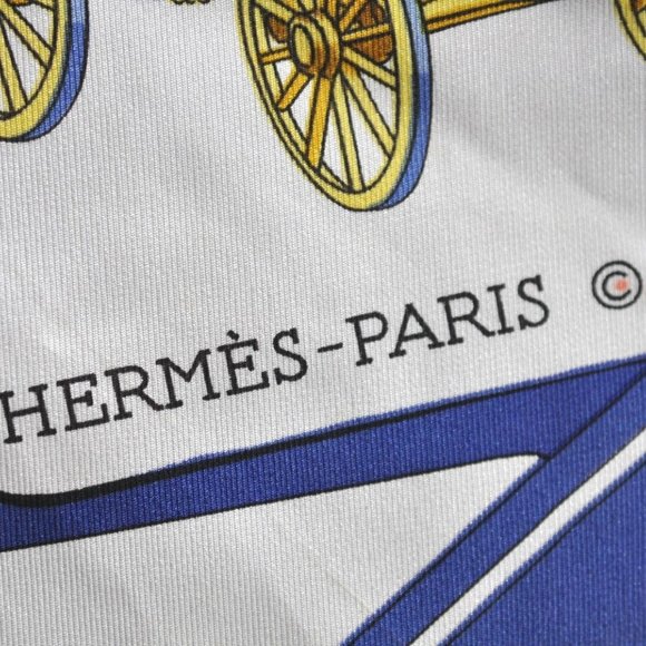 Authentic HERMES Carre 90 Scarf "CARROSSERIE" Silk Blue - Picture 5 of 14